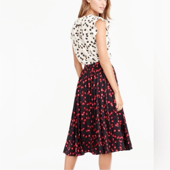 J.Crew The Pleated Accordion black & red  cherry print midi skirt - Size 2 - Picture 1 of 6